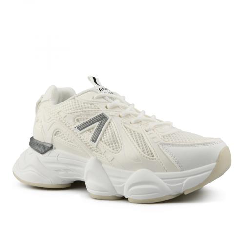 γυναικεία αθλητικά παπούτσια σε λευκό χρώμα με πλατφόρμα 0151381