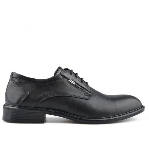 Pantofi eleganţi pentru bărbaţi, de culoare negru
