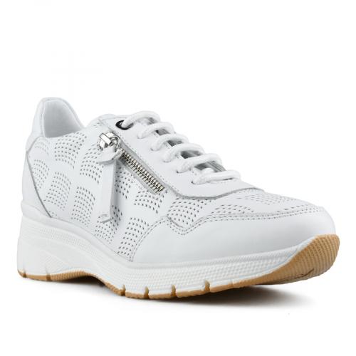 Γυναικεία casual παπούτσια λευκά με πλατφόρμα 0149543