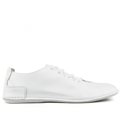 Ανδρικά καθημερινά παπούτσια σε λευκό χρώμα