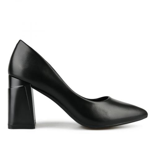 Γυναικεία καθημερινά κομψά παπούτσια σε μαύρο χρώμα