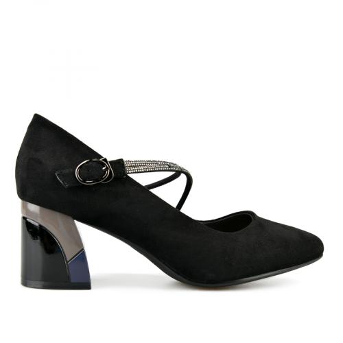 Γυναικεία κομψά παπούτσια σε μαύρο χρώμα 