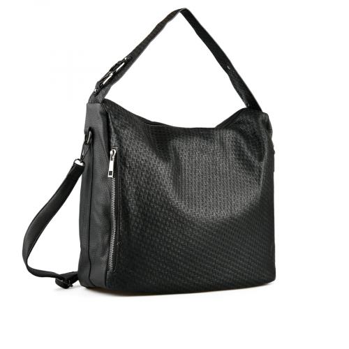 Γυναικεία καθημερινή τσάντα σε μαύρο χρώμα έχει