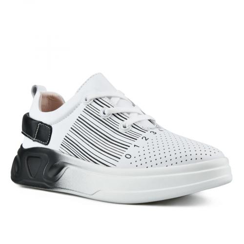 Γυναικεία sneakers λευκά με πλατφόρμα 0149901