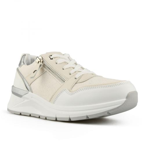 Γυναικεία λευκά αθλητικά παπούτσια με πλατφόρμα 0148568