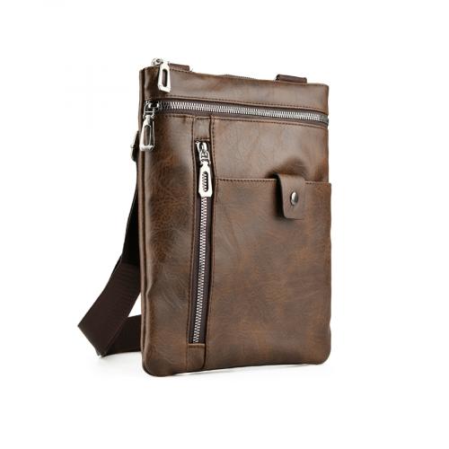 ανδρική casual τσάντα σε καφέ χρώμα 0150403