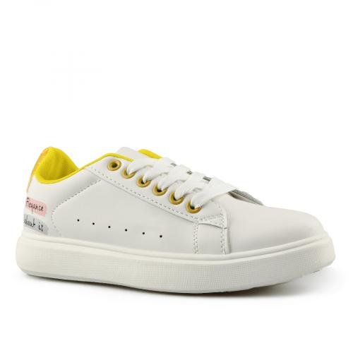 Γυναικεία λευκά sneakers με πλατφόρμα 0145761