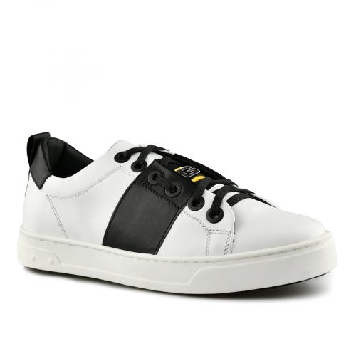 Pantofi casual de damă, de culoare alb cu negru