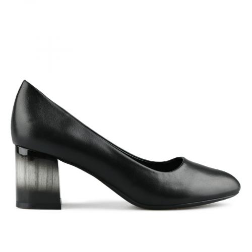 Pantofi eleganţi de damă, de culoare negru
