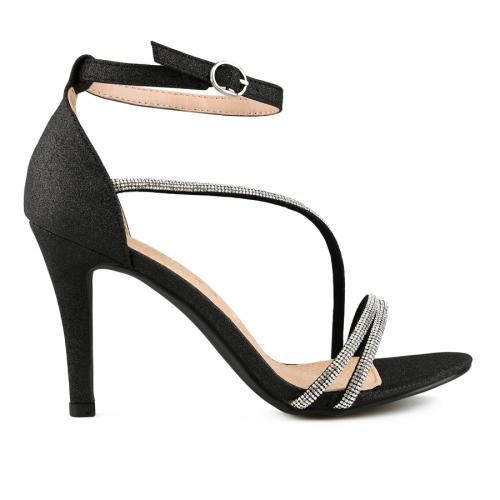 Sandale elegante de damă, de culoare negru
