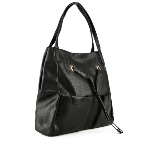 Γυναικεία casual τσάντα σε μαύρο χρώμα 0148903