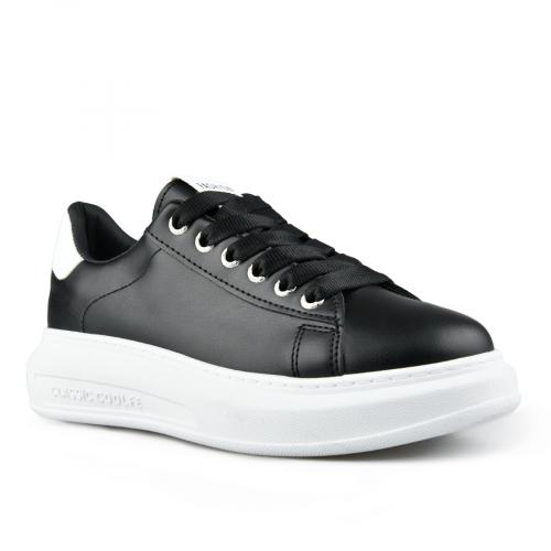 Γυναικεία παπούτσια μαύρα casual με πλατφόρμα 0148639